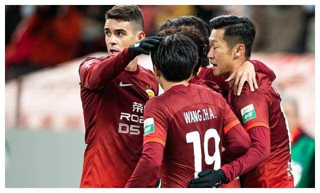 雷速-上海上港客场赢球，球队再次展现强大实力