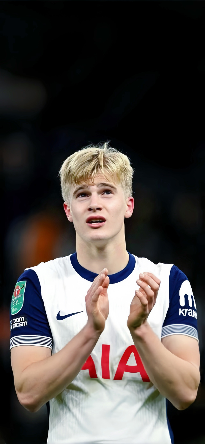 热刺火力全开瓦伦西亚,球员状态大爆发 热刺火力全开瓦伦西亚,球员状态大爆发